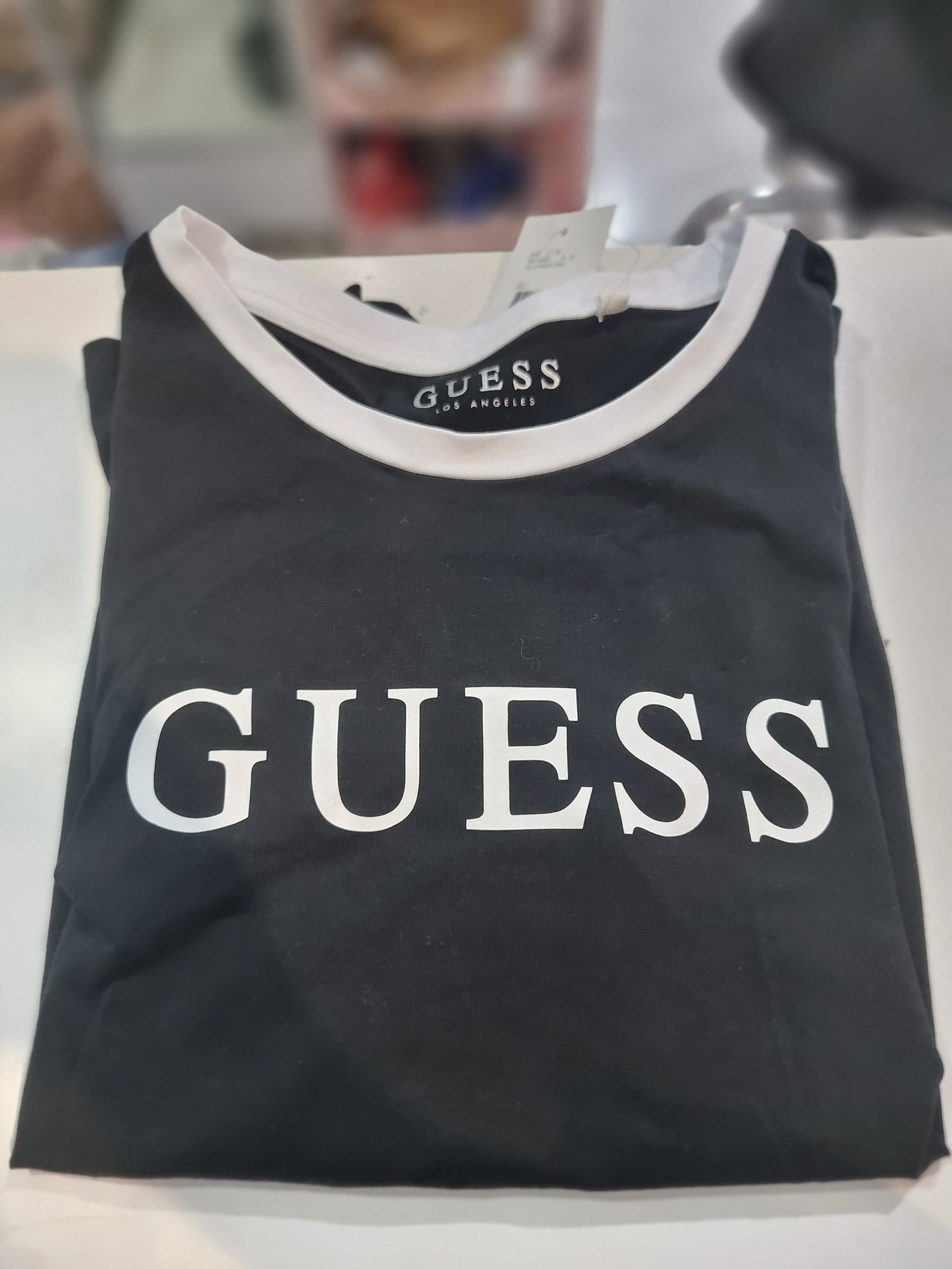 Playera Guess negra