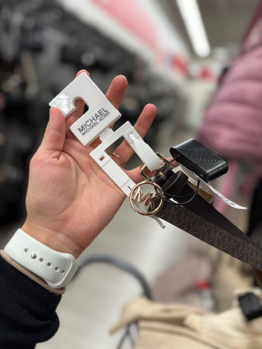 Cinturon Michael K dúo cafe con monogra y café liso