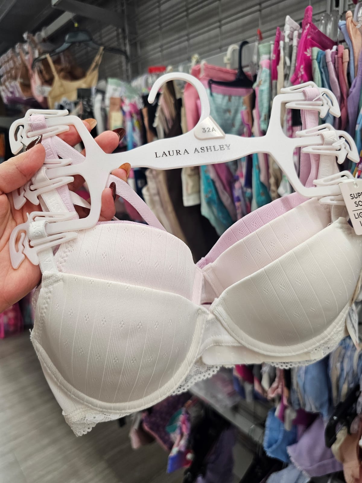 Brasier laura ashley