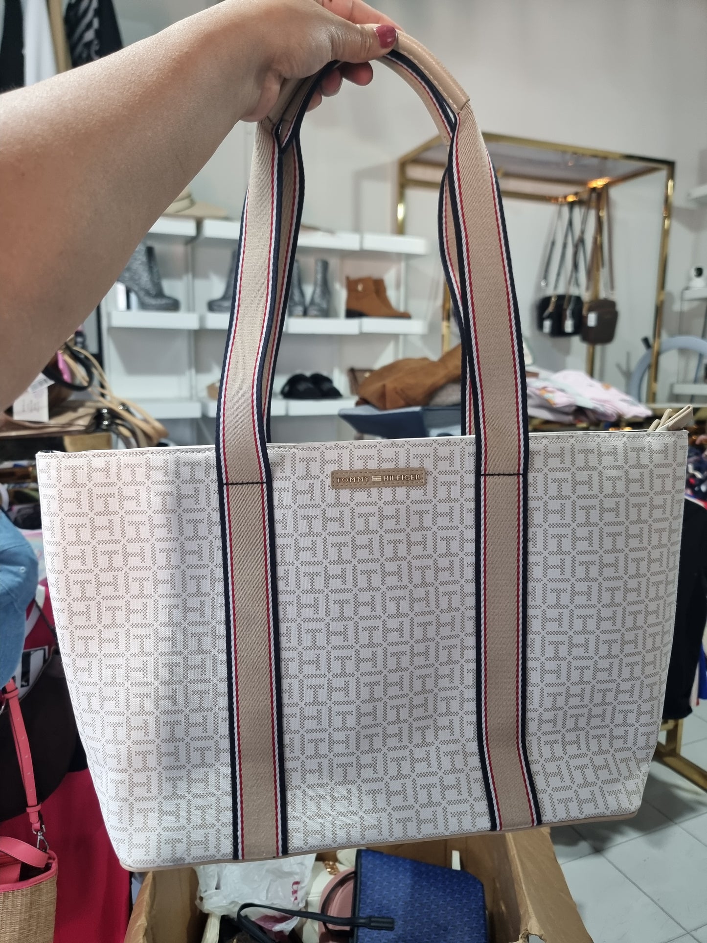 Tote Tommy H camel
