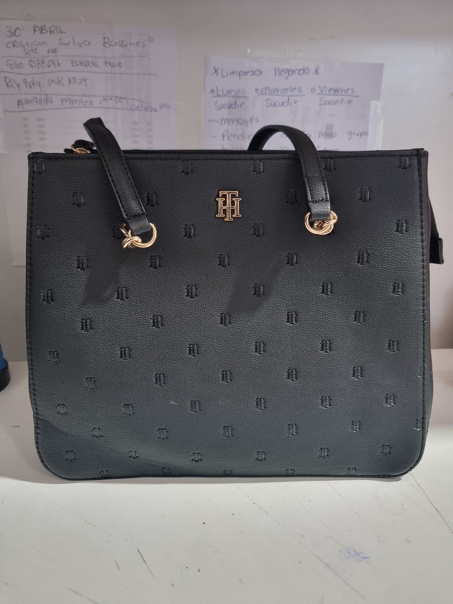 Tote Tommy h negra con grabado