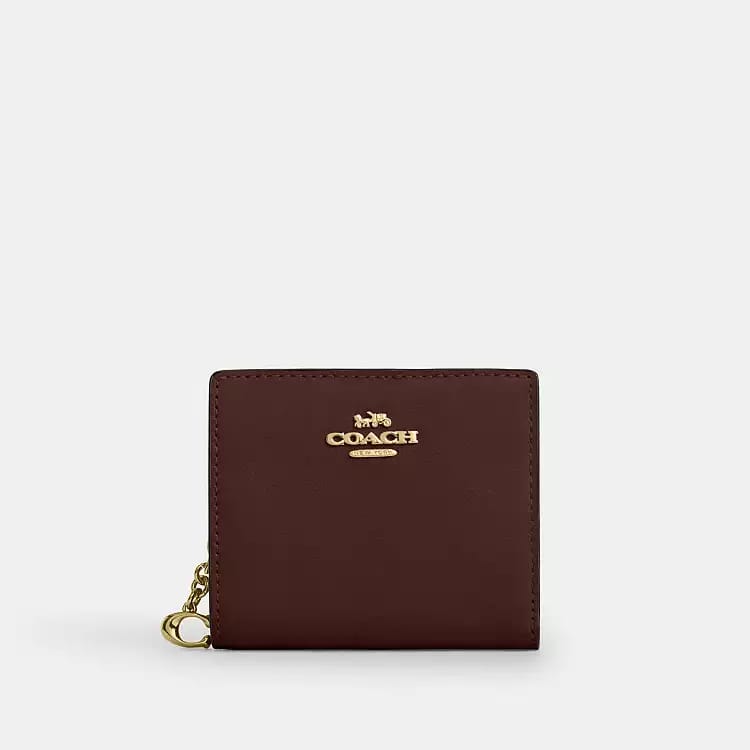 Cartera Coach cafe