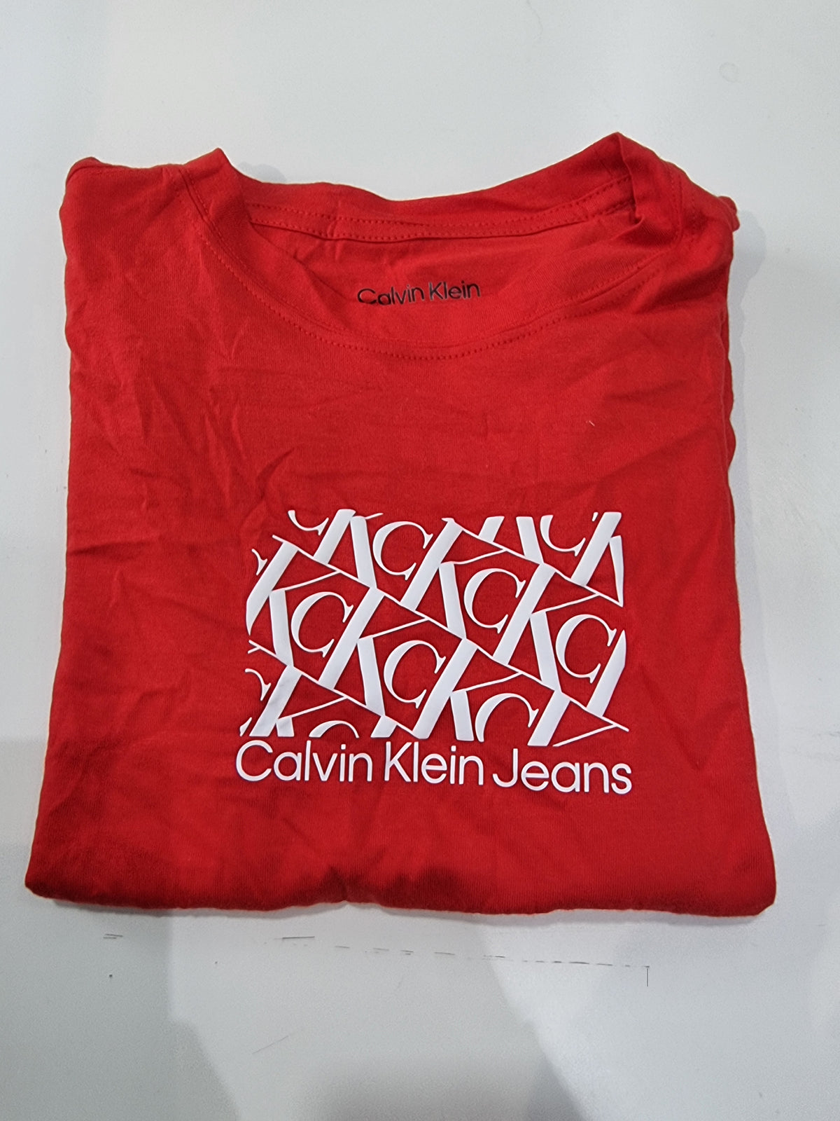 Playera Calvin k roja
