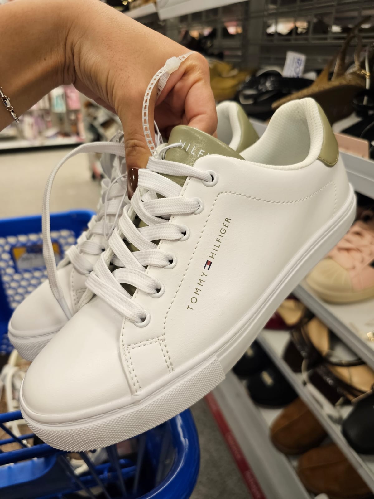 Tenis Tommy H con detalles verde