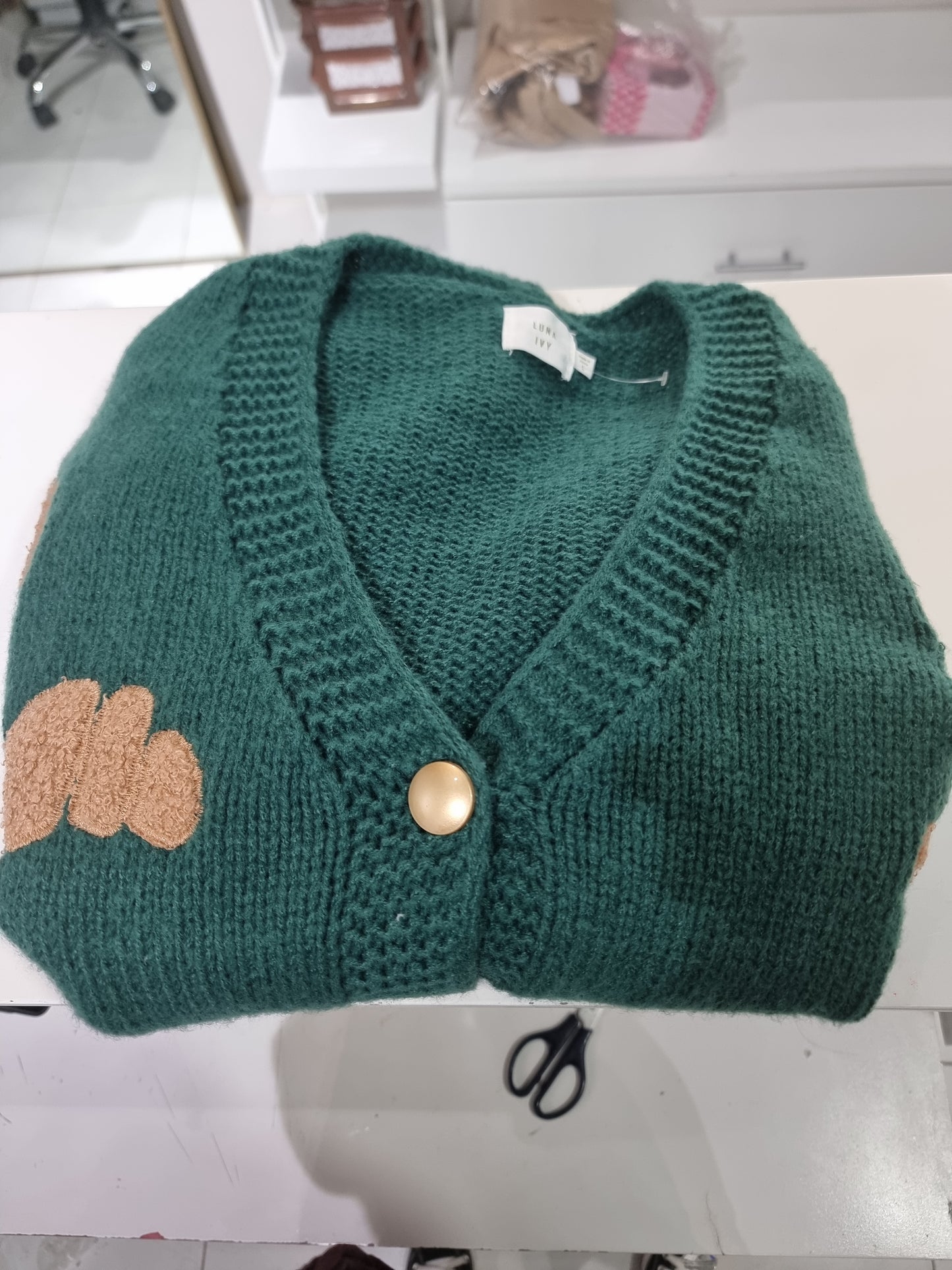 Sueter Luna Ivy verde de croissant