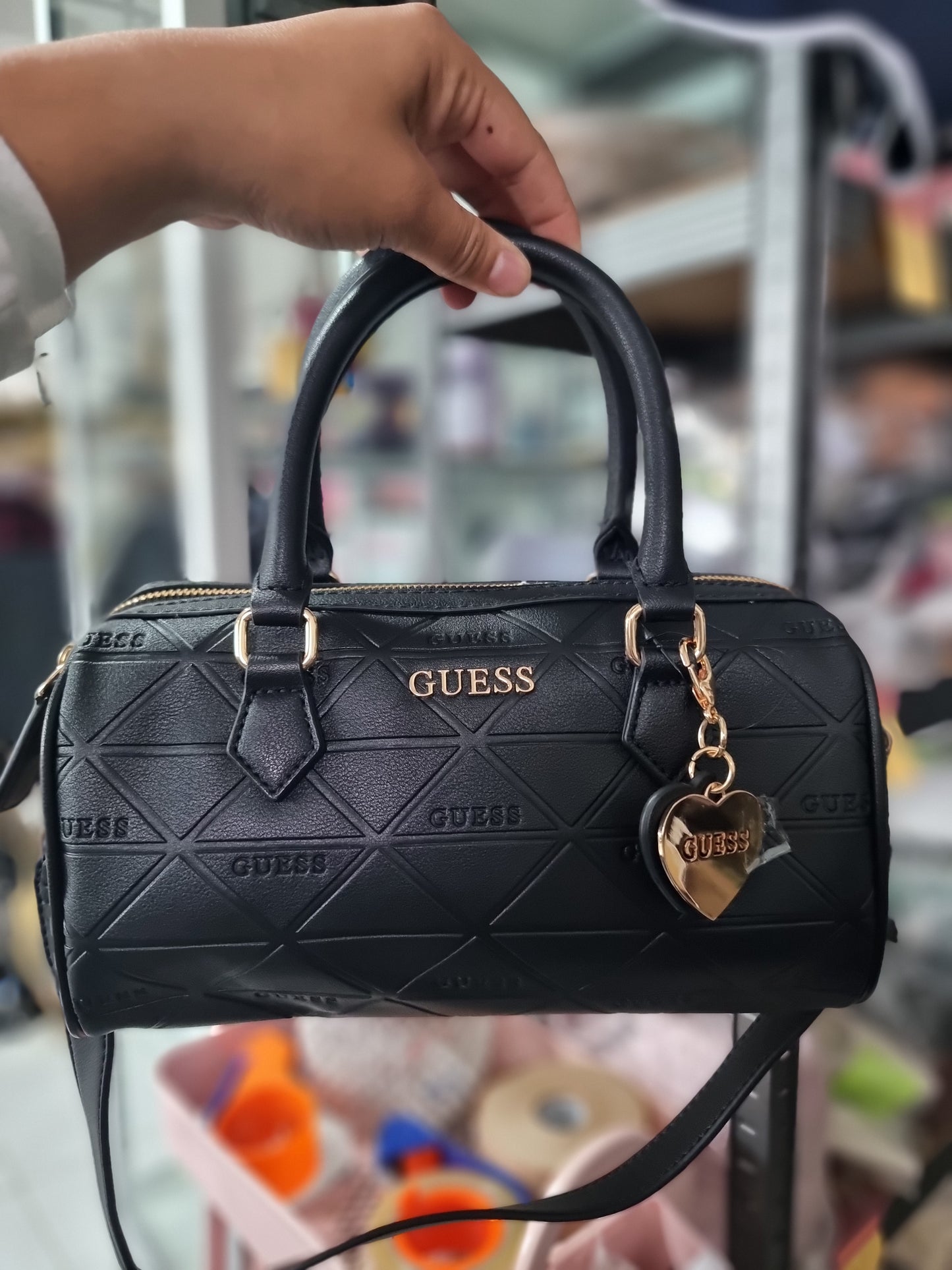 Crossbody Guess negra