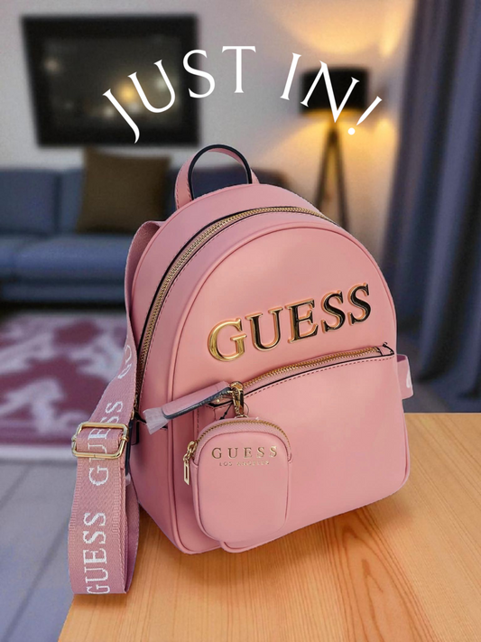 Backpack Guess palo de rosa con placa dorada GUESS