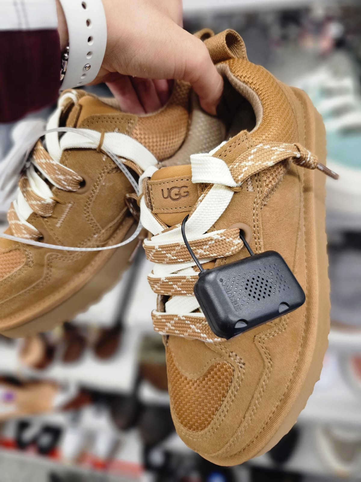 Tenis UGG camel