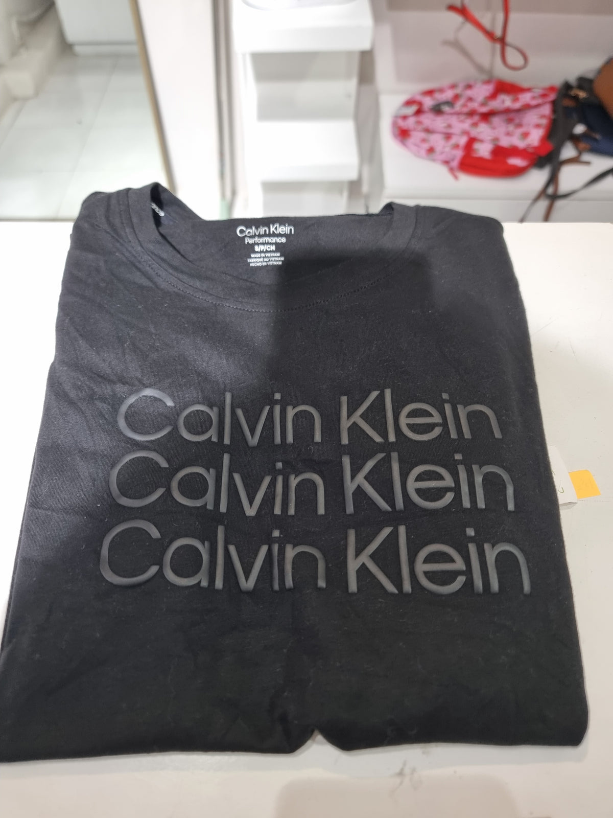 Playera Calvin k negra