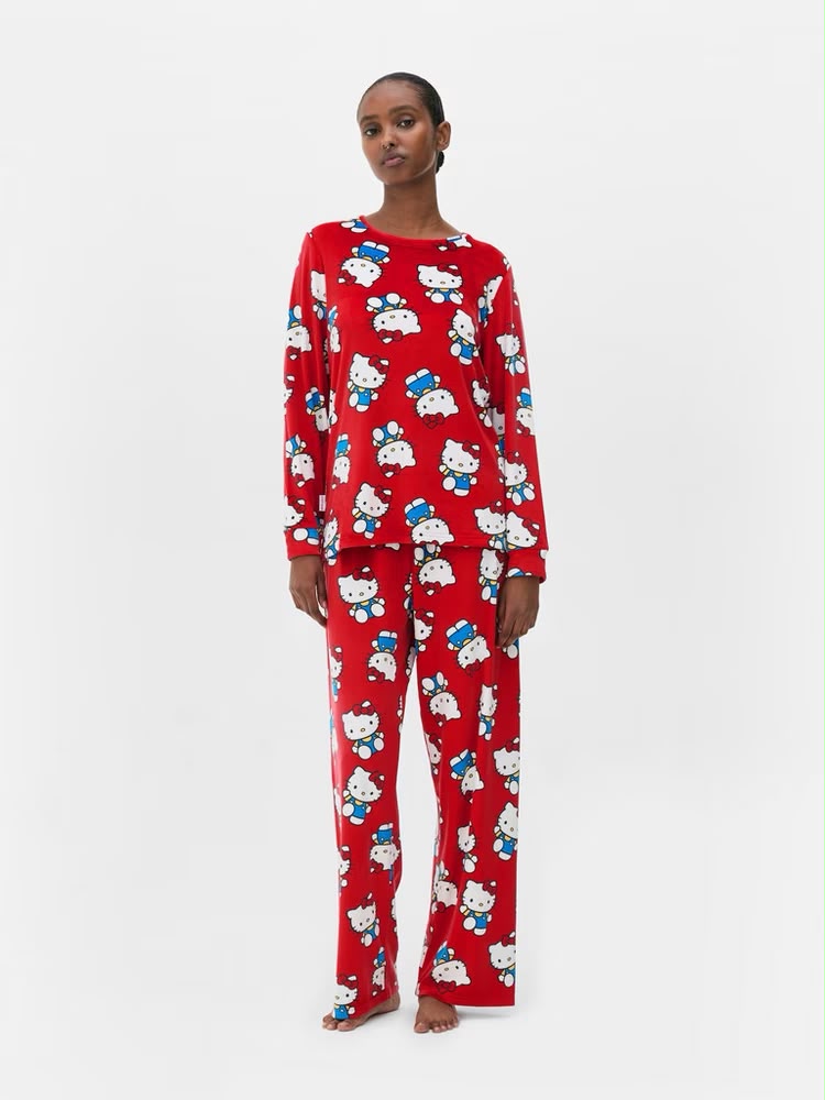 Pijama Hello kitty roja polar