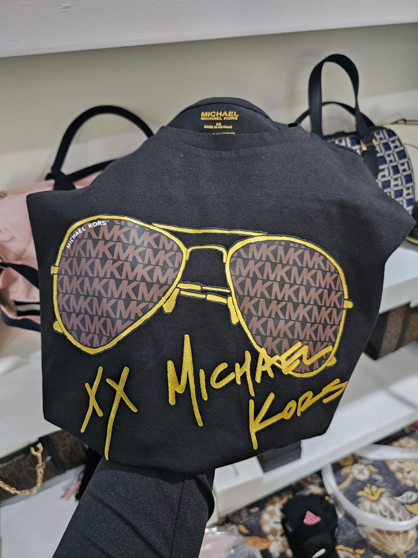 Playera Michael K negra Lentes
