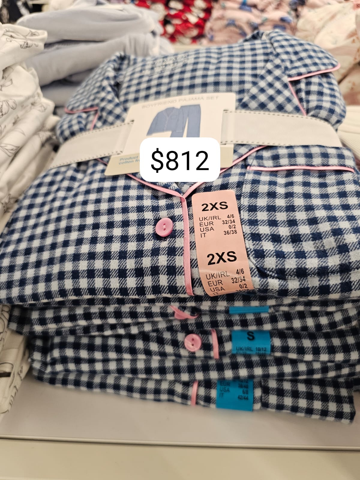 Pijama de cuadros azul