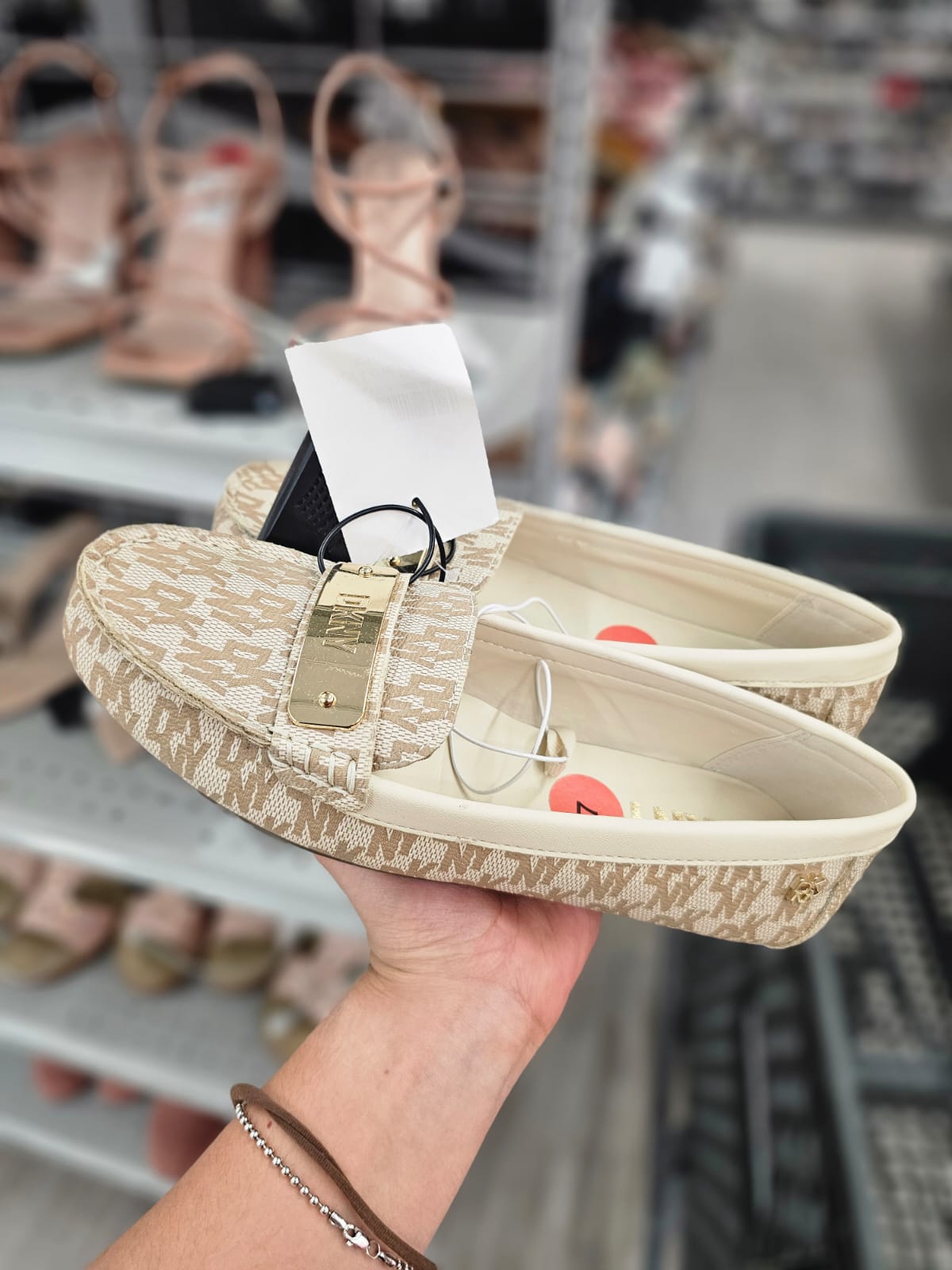 Flasta DKNY beige